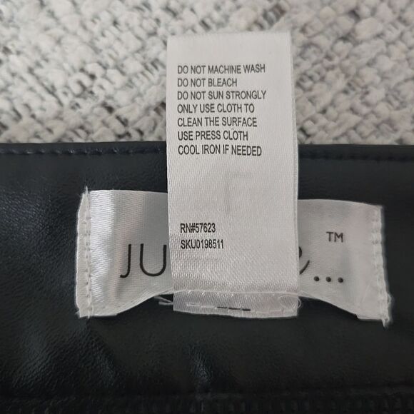 Just Be Black High Waist Faux Leather Shorts - Picture 7 of 8